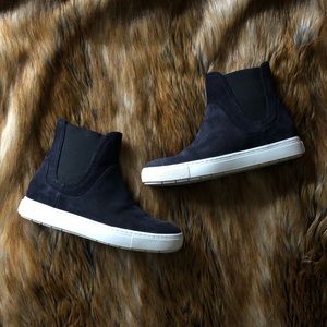 VINCE Nira Pull On Boot